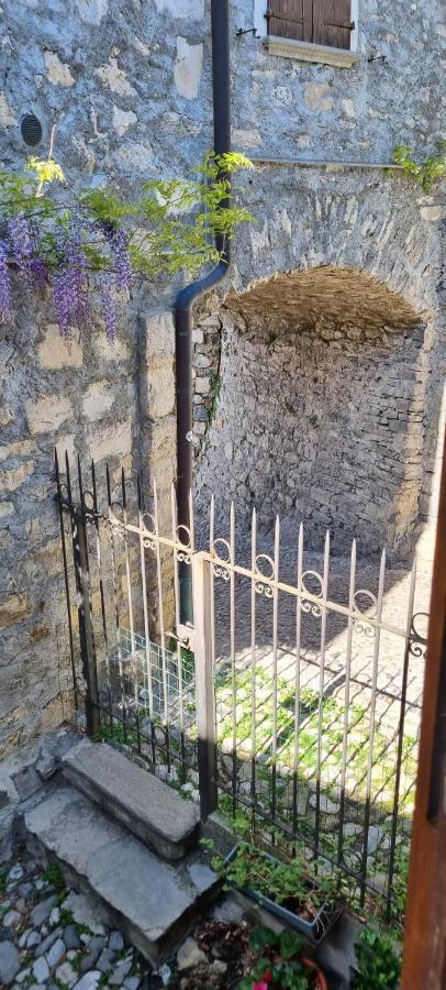 La Casetta Di Sornico Lierna Esterno foto